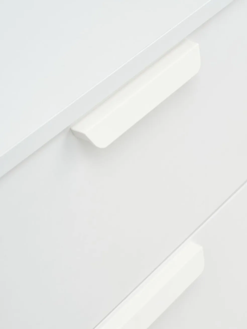 JENSLEVCómoda JENSLEV 4 cajones 1 puerta blanco