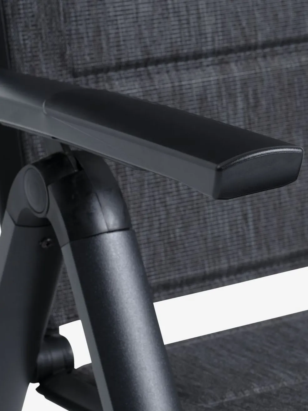 MOSS + MYSENMesa MOSS L214/315 + 4 sillas MYSEN gris