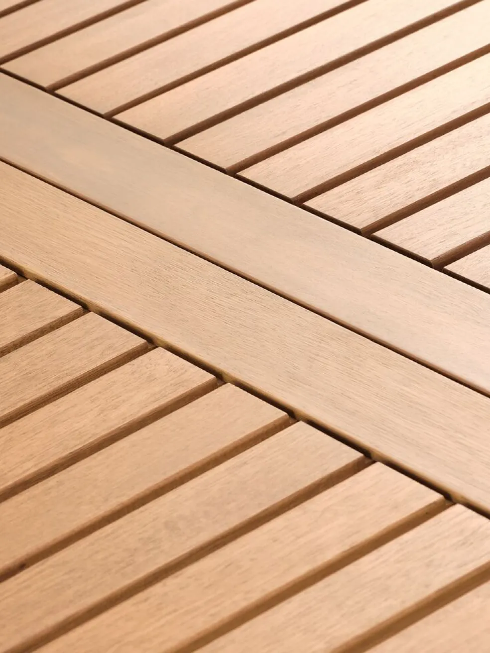 RENA + NYLENDIAMesa RENA L54/175 madera dura + 4 sillas NYLENDIA beis